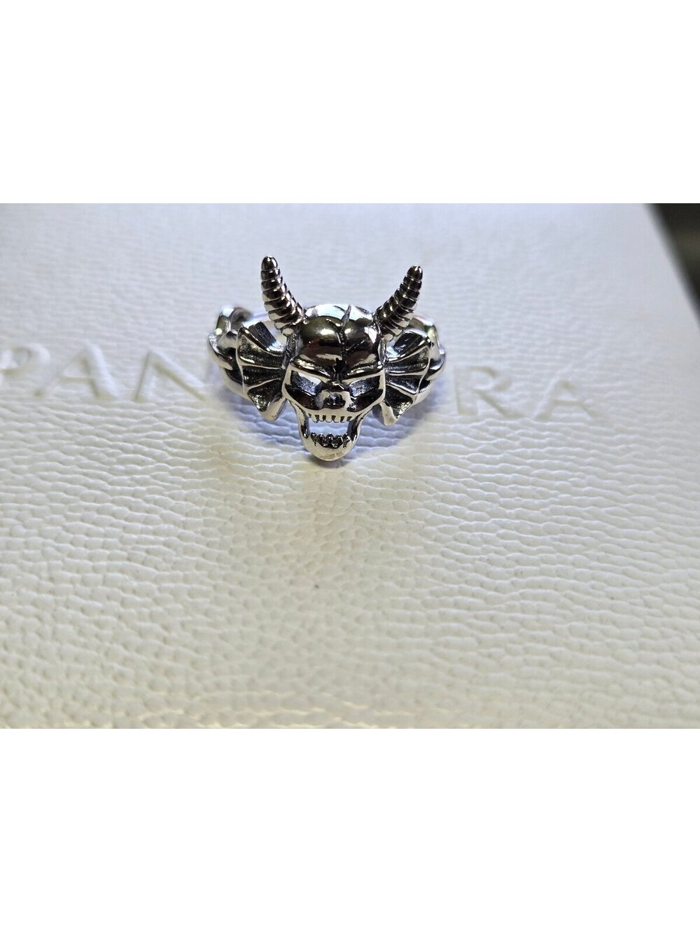 PANDORA Stranger Things Ring Hellfire Club